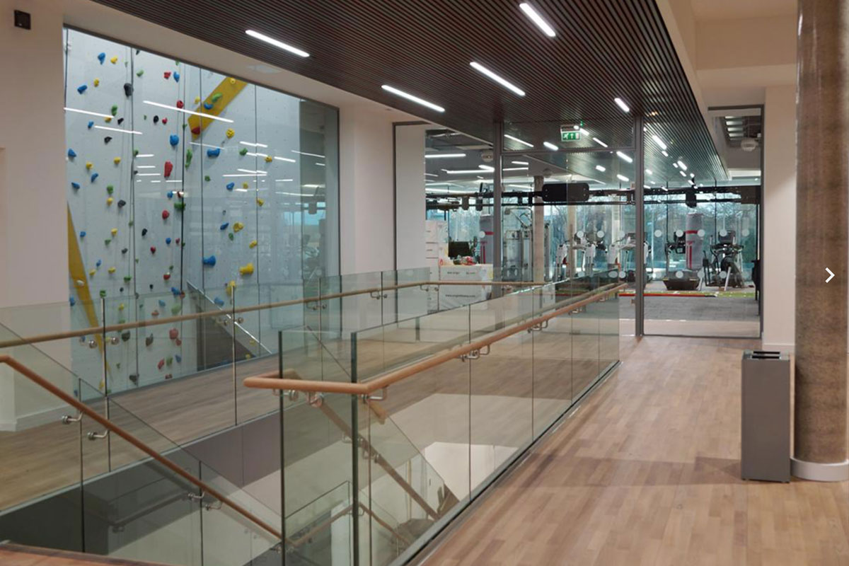 2-strip-wood-floor-system-for-health-fitness-and-sport-facilities